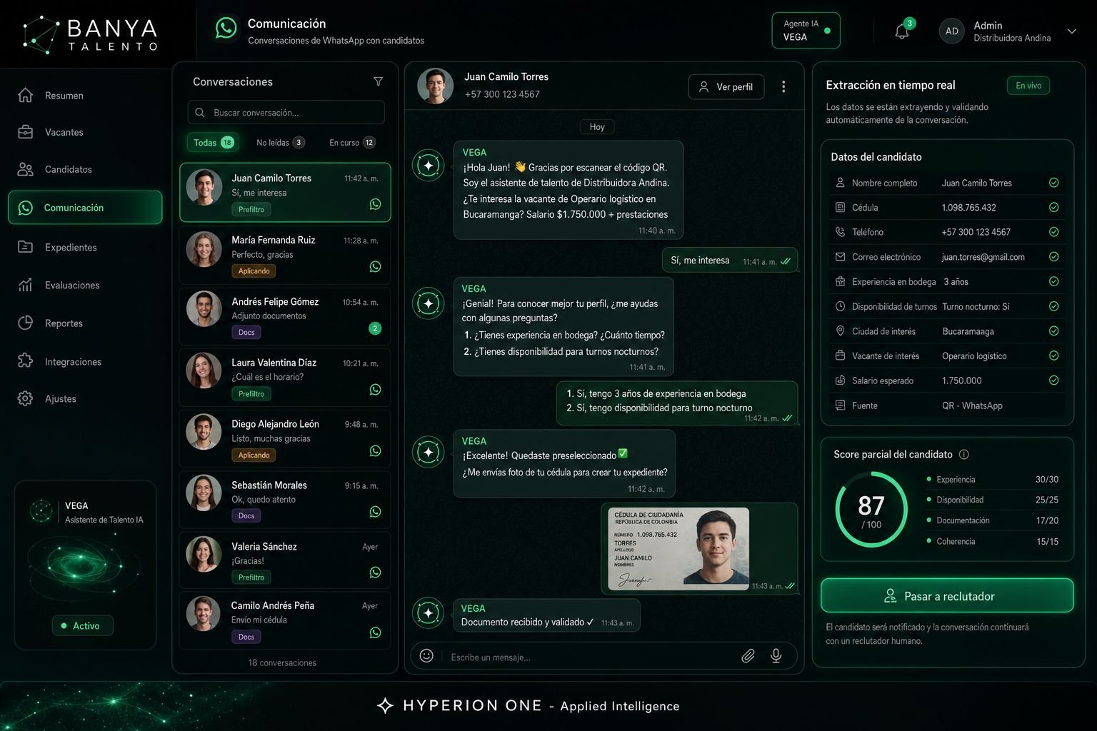 VEGA conversando por WhatsApp con un candidato: extracción de datos en tiempo real y score parcial.